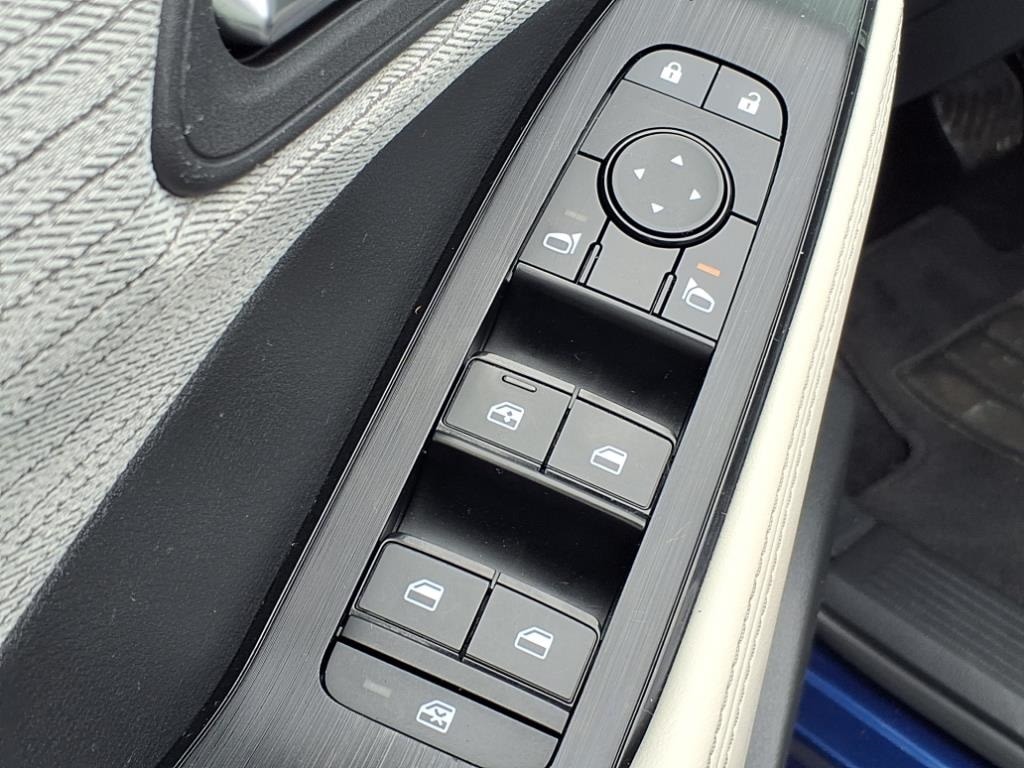 used 2021 Nissan Rogue car, priced at $17,900