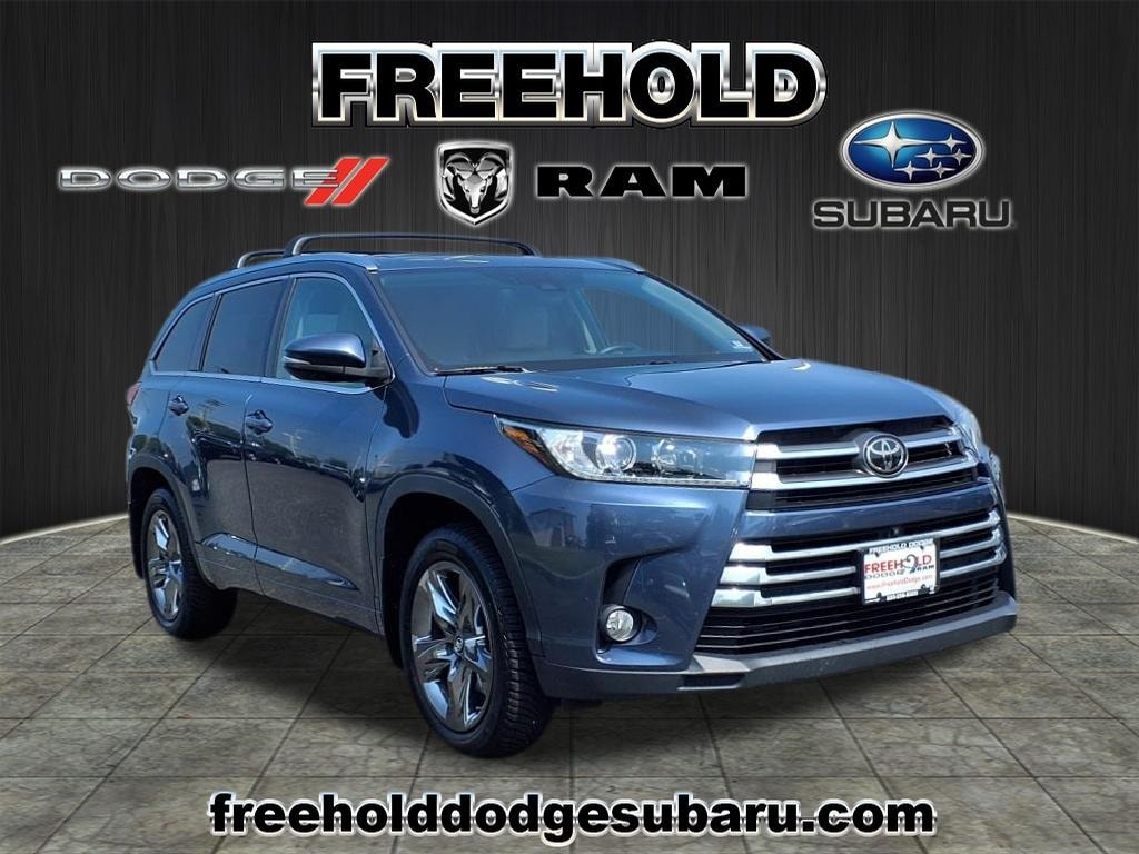 used 2017 Toyota Highlander car, priced at $24,900