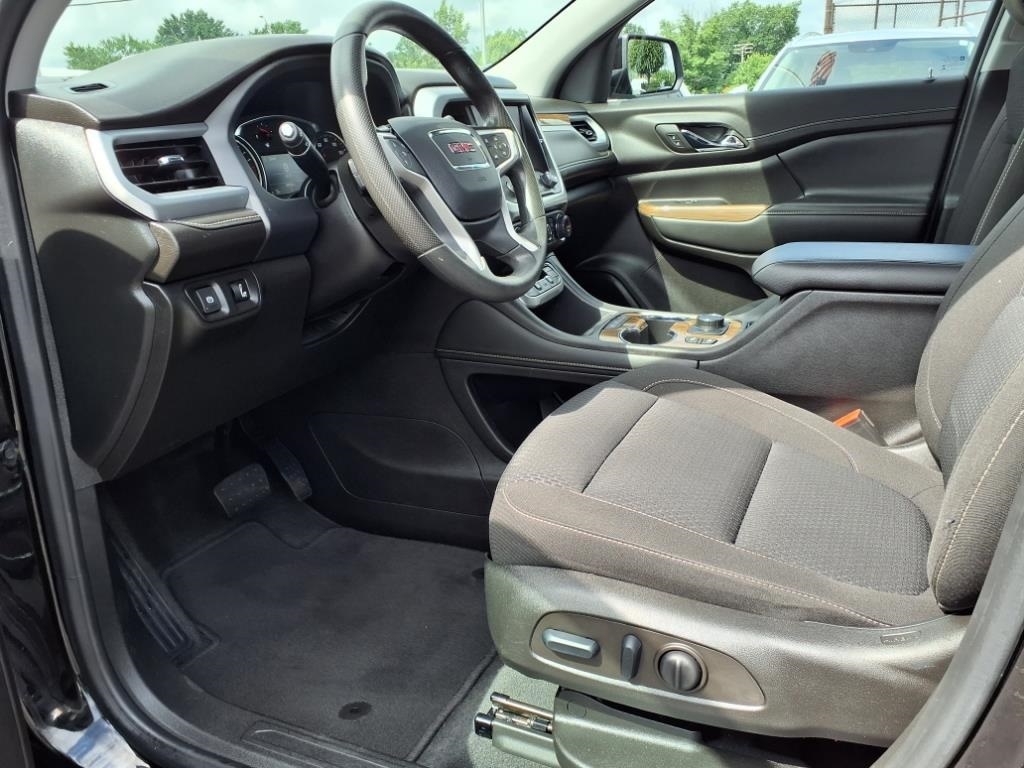 used 2022 GMC Acadia car, priced at $27,900
