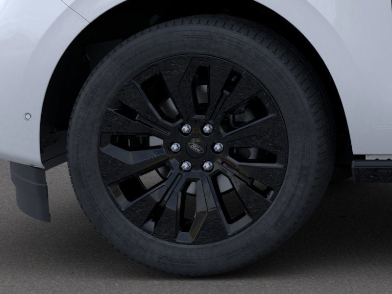 new 2025 Ford Expedition car, priced at $83,195