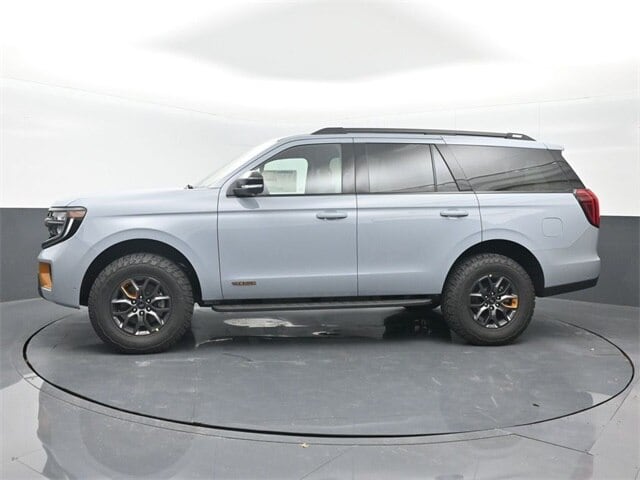 new 2025 Ford Expedition car, priced at $84,540