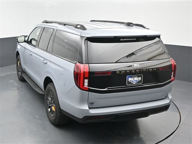 new 2025 Ford Expedition car, priced at $84,540