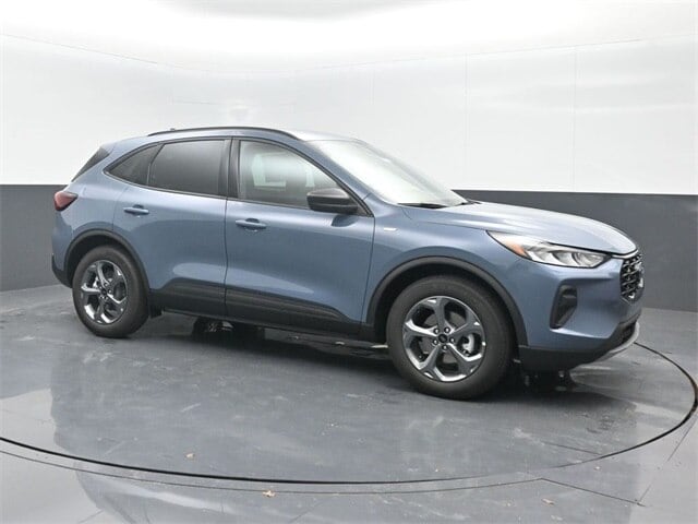 new 2025 Ford Escape car, priced at $30,980