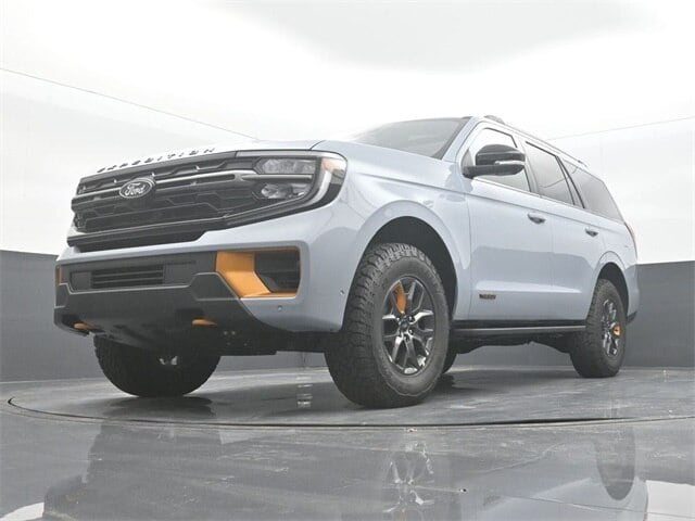 new 2025 Ford Expedition car, priced at $84,540