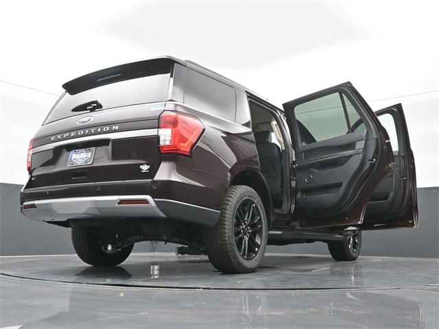 new 2024 Ford Expedition car, priced at $61,875