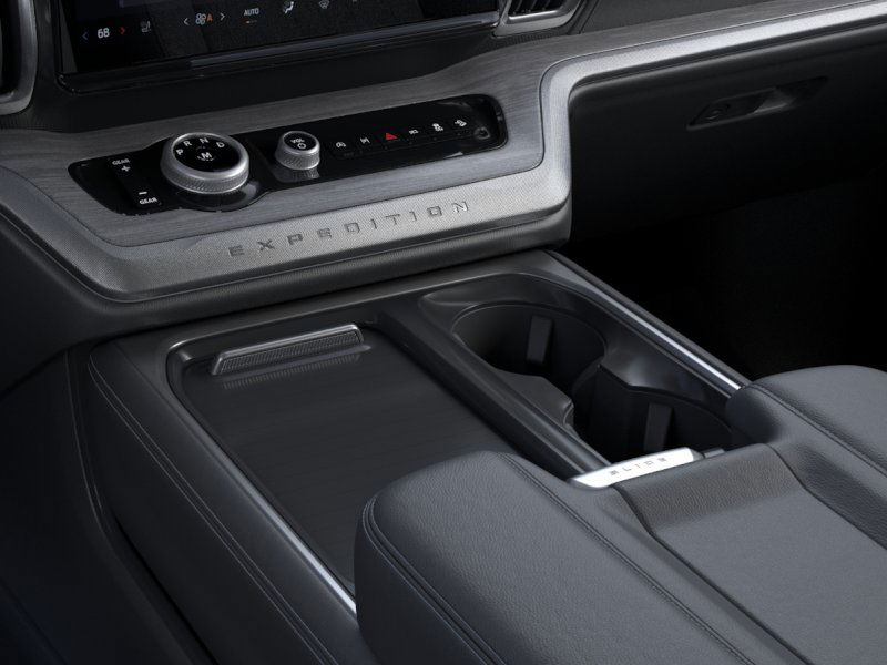 new 2025 Ford Expedition car, priced at $80,430