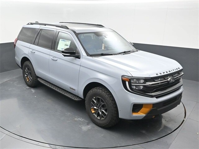 new 2025 Ford Expedition car, priced at $84,540