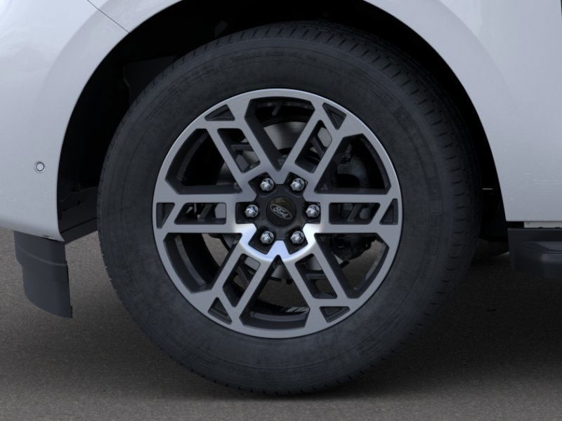new 2025 Ford Expedition car, priced at $71,210