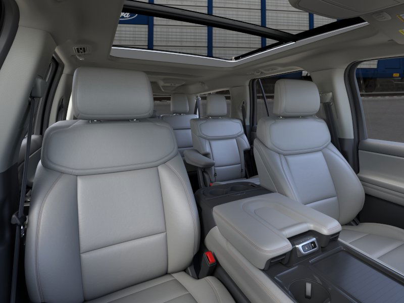 new 2025 Ford Expedition car, priced at $72,205