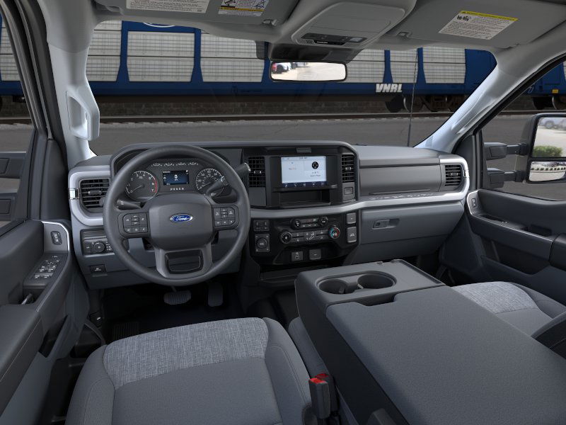 new 2025 Ford F-350 Super Duty car