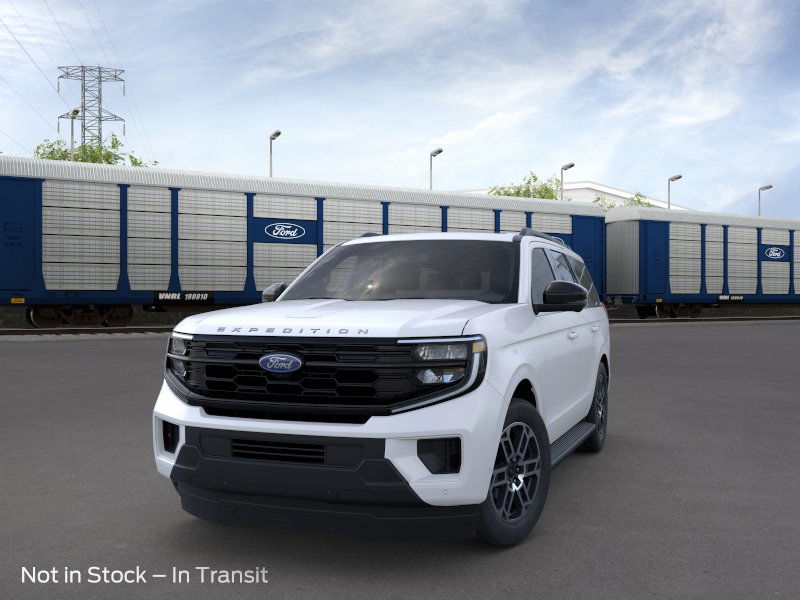new 2025 Ford Expedition car, priced at $69,800