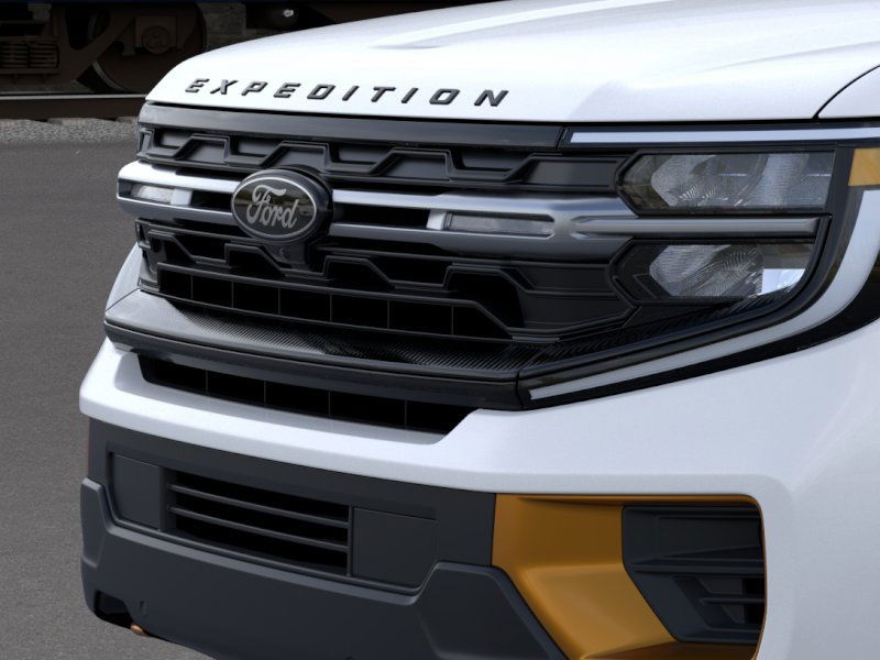 new 2025 Ford Expedition car, priced at $84,020