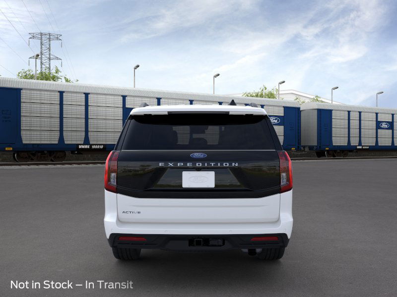 new 2025 Ford Expedition car, priced at $69,800