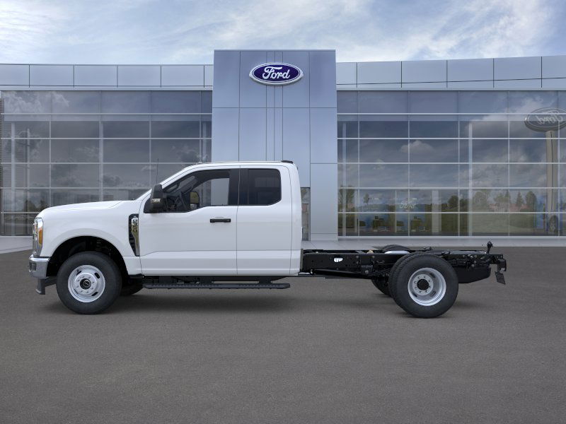 new 2025 Ford F-350 Super Duty car