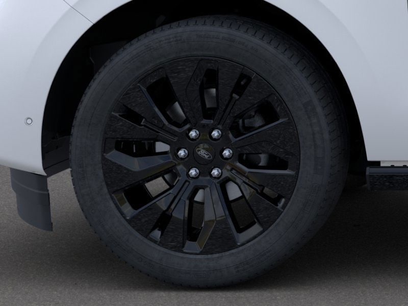 new 2025 Ford Expedition car, priced at $81,190