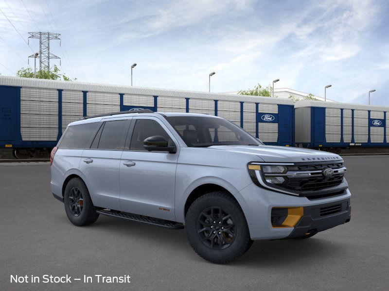 new 2025 Ford Expedition car, priced at $84,540