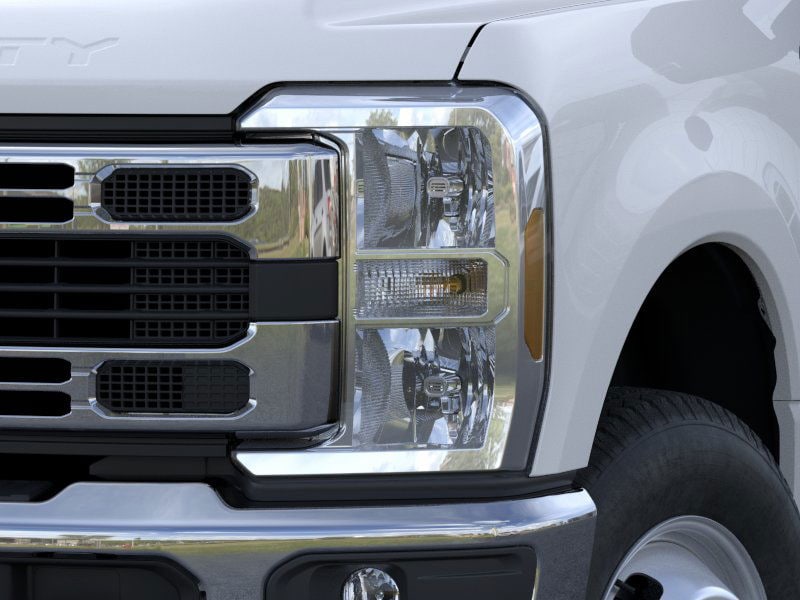 new 2025 Ford F-350 Super Duty car