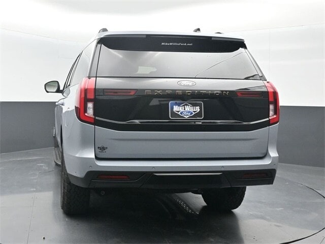 new 2025 Ford Expedition car, priced at $84,540