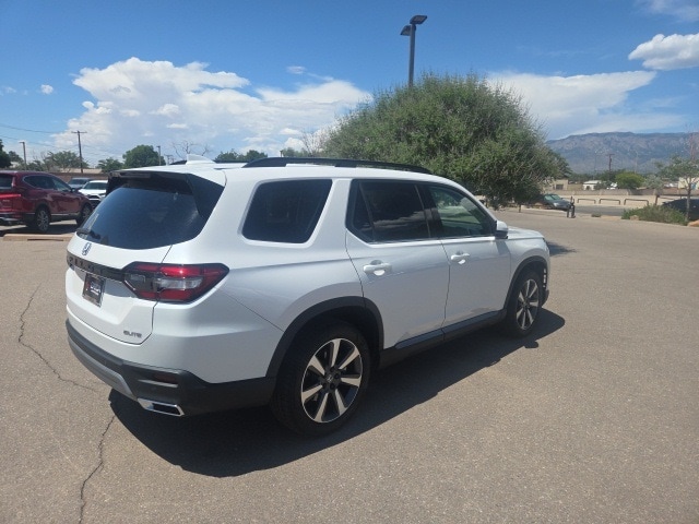 used 2025 Honda Pilot car, priced at $52,959