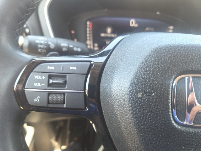 used 2025 Honda Pilot car, priced at $52,959