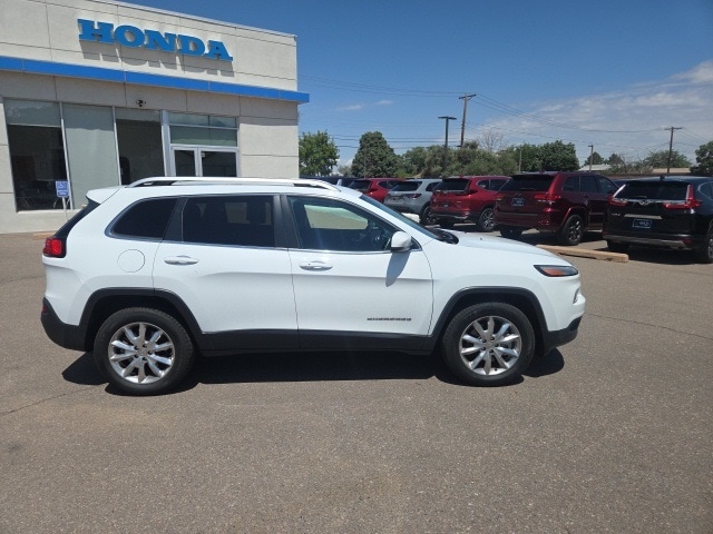 used 2014 Jeep Cherokee car, priced at $15,300