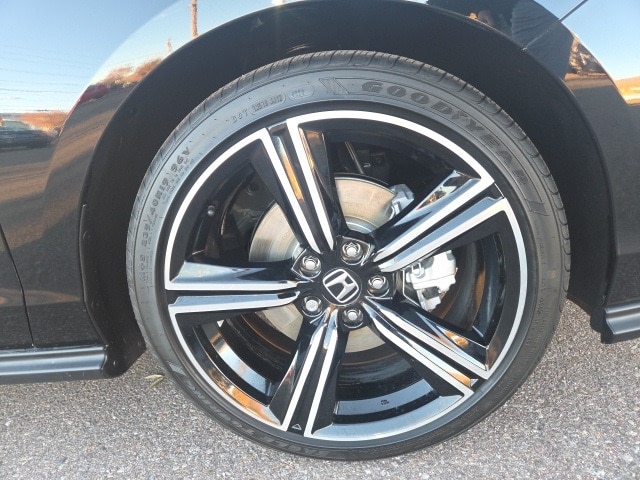 used 2025 Honda Accord Hybrid car, priced at $31,555