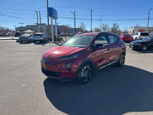 used 2022 Chevrolet Bolt EUV car, priced at $24,444