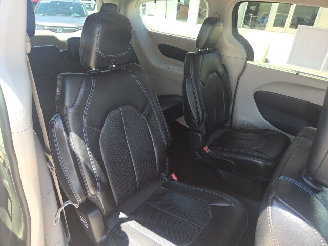 used 2021 Chrysler Pacifica car, priced at $18,959