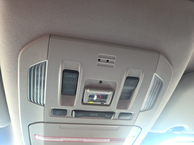 used 2023 Toyota Highlander car, priced at $37,959