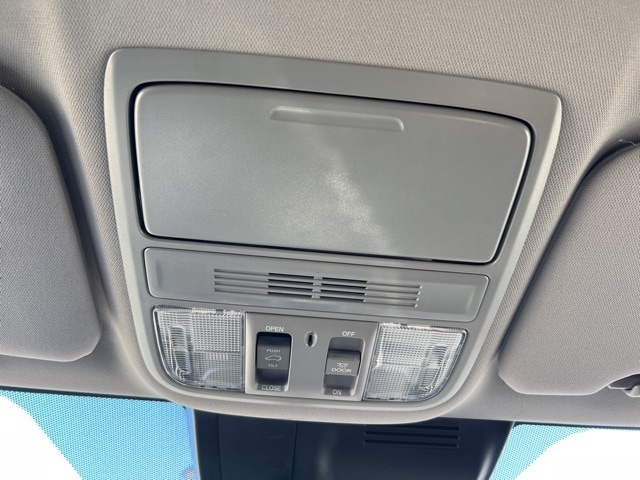 used 2019 Honda CR-V car, priced at $25,555