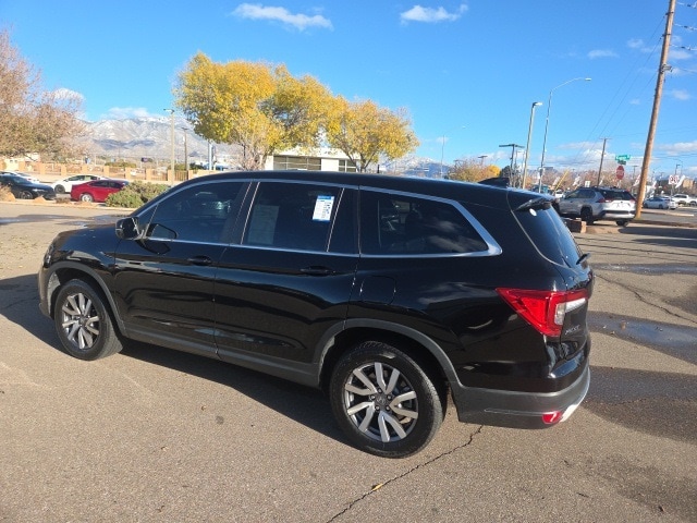 used 2022 Honda Pilot car, priced at $29,555