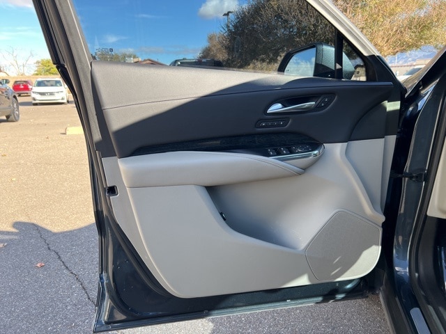 used 2020 Cadillac XT4 car, priced at $24,444