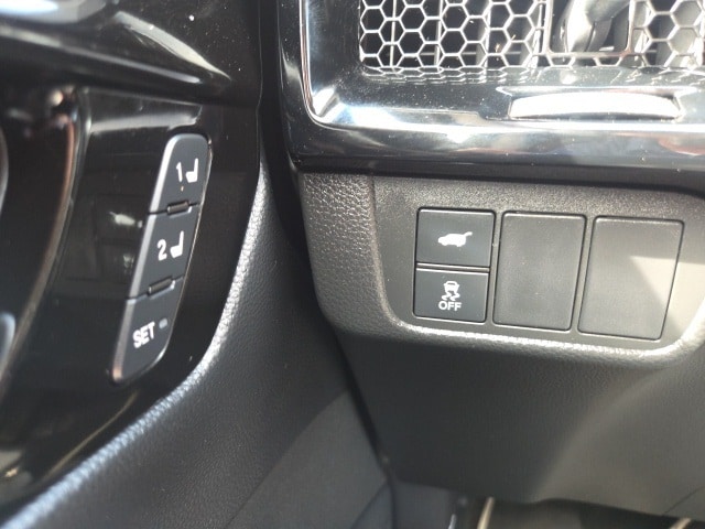 used 2023 Honda CR-V car, priced at $33,333