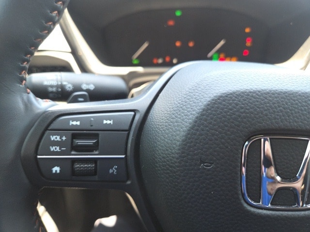 used 2025 Honda CR-V Hybrid car, priced at $39,333