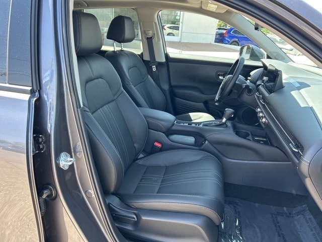 used 2025 Honda HR-V car, priced at $30,958