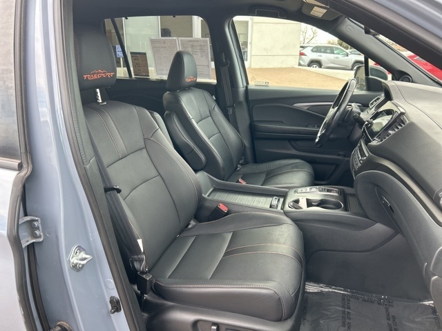 used 2022 Honda Pilot car, priced at $33,958