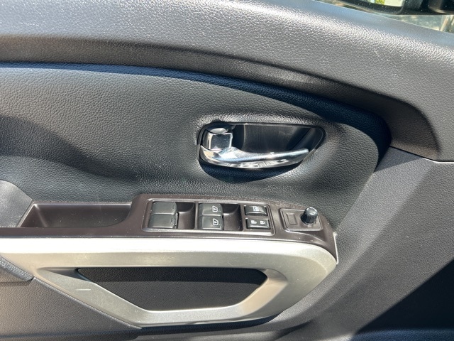 used 2019 Nissan Titan car, priced at $26,081