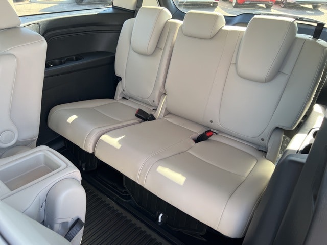 used 2025 Honda Odyssey car, priced at $41,444