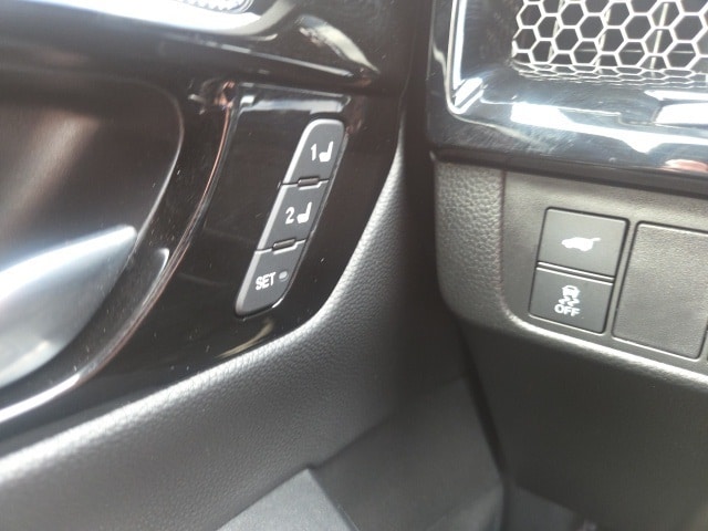 used 2024 Honda CR-V Hybrid car, priced at $37,777