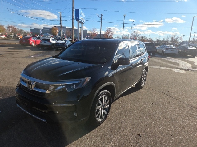 used 2022 Honda Pilot car, priced at $29,555