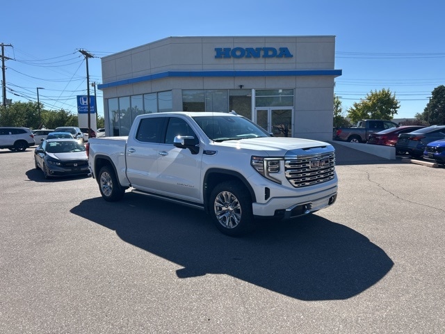 used 2022 GMC Sierra 1500 car, priced at $47,959