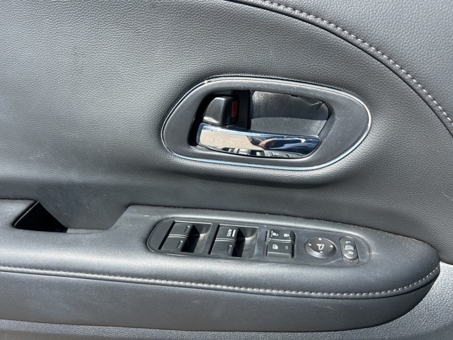 used 2021 Honda HR-V car, priced at $19,554