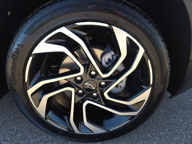 used 2025 Chevrolet TrailBlazer car, priced at $29,555