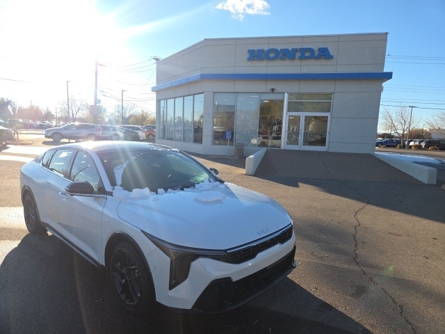 used 2025 Kia K4 car, priced at $29,959