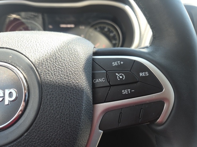used 2014 Jeep Cherokee car, priced at $15,300