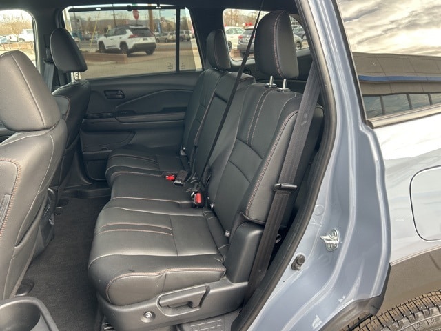 used 2022 Honda Pilot car, priced at $33,958