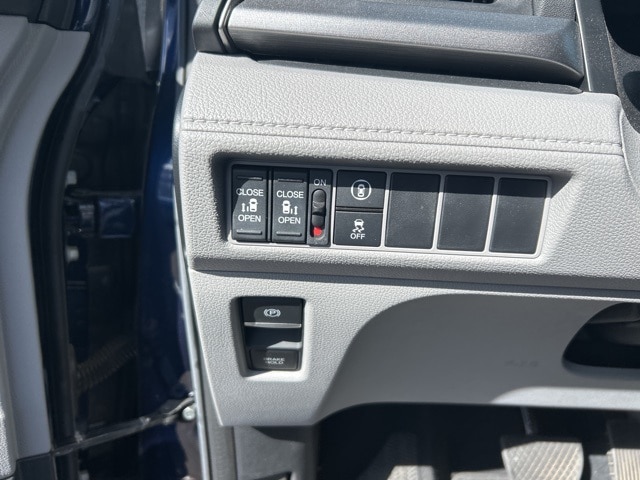 used 2023 Honda Odyssey car, priced at $36,958