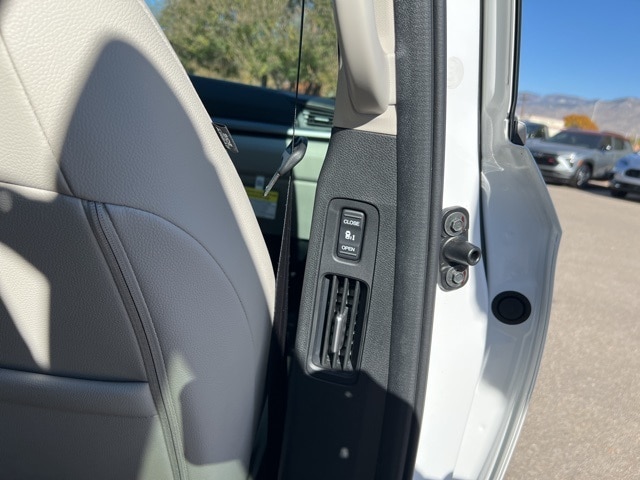 used 2025 Honda Odyssey car, priced at $41,444