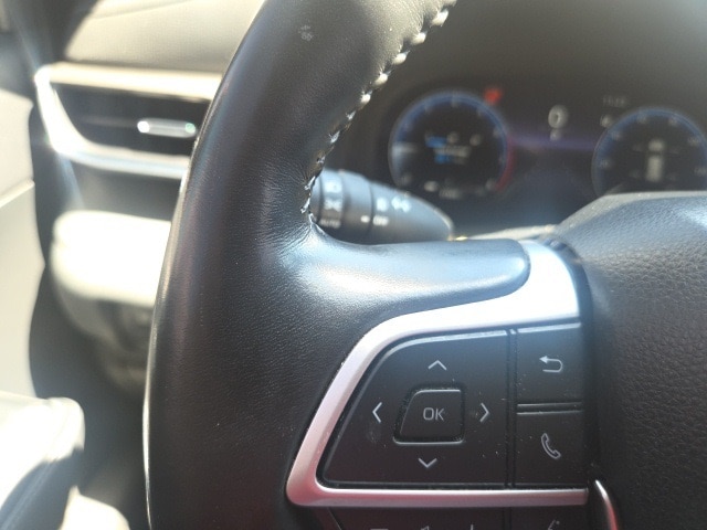 used 2023 Toyota Highlander car, priced at $37,959