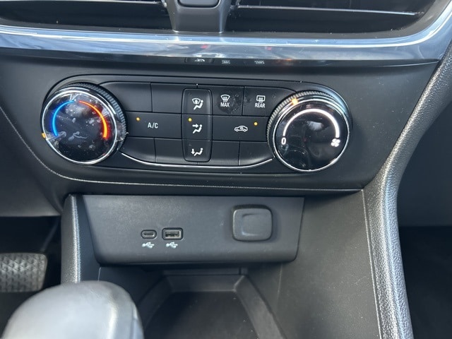 used 2024 Buick Encore GX car, priced at $22,888
